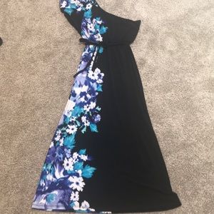 One shoulder maxi dress